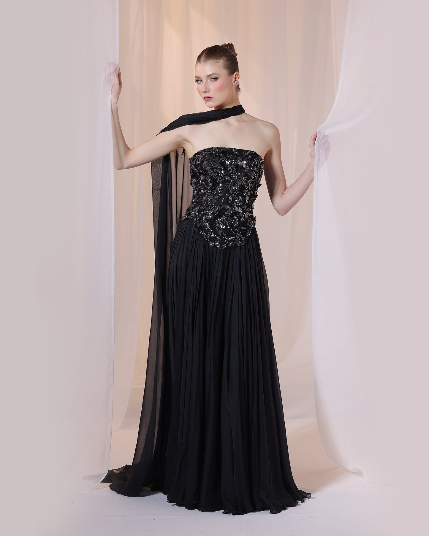 Look 16