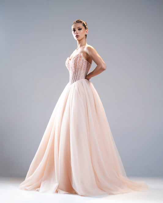 Look 16