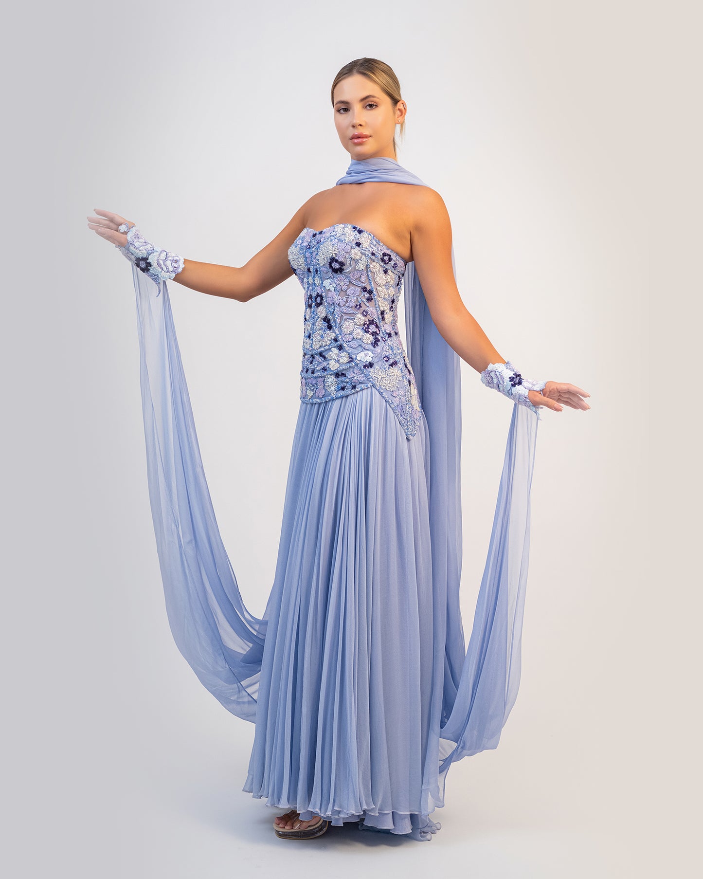 Look 16